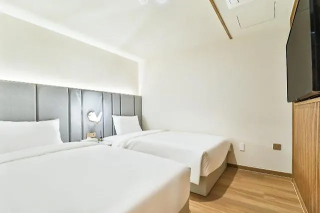 Songdo Denbsta Motel