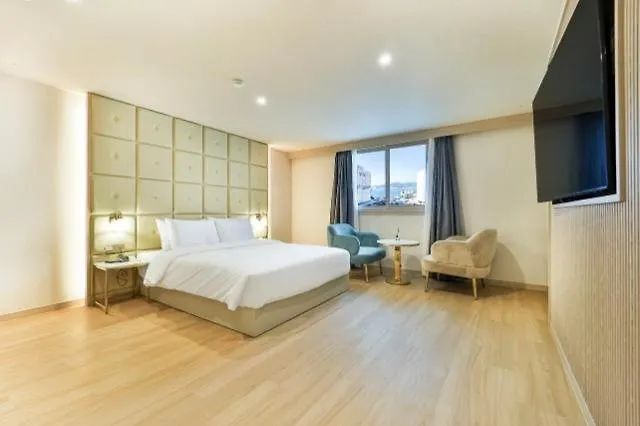 Songdo Denbsta *