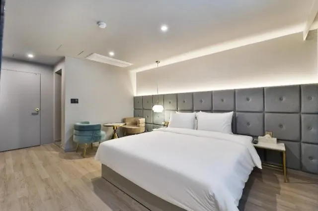 Songdo Denbsta